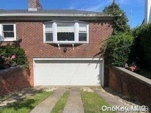 142 Flamingo Street, Atlantic Beach, NY 11509