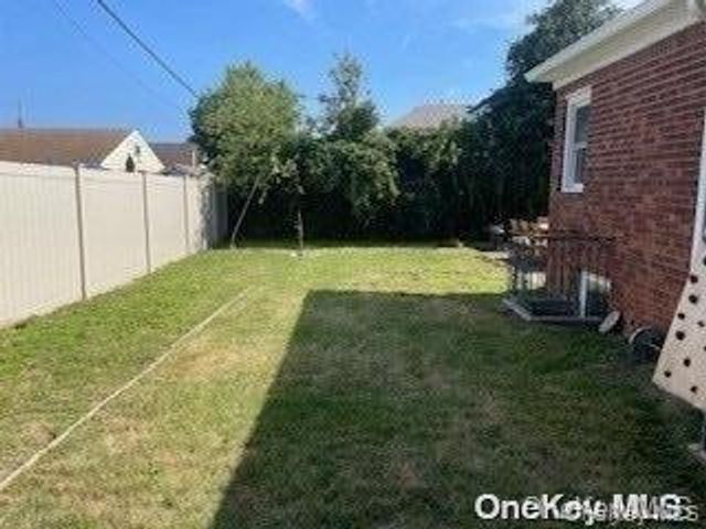 142 Flamingo Street, Atlantic Beach, NY 11509