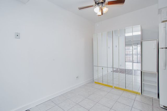 6135 W 94th Street B1, Oak Lawn, IL 60453