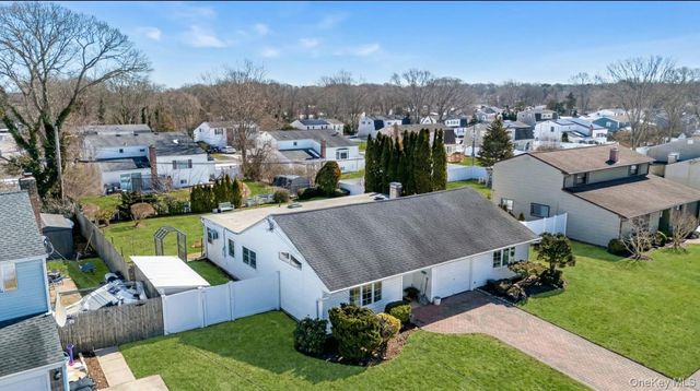 69 Riviera Drive, Selden, NY 11784
