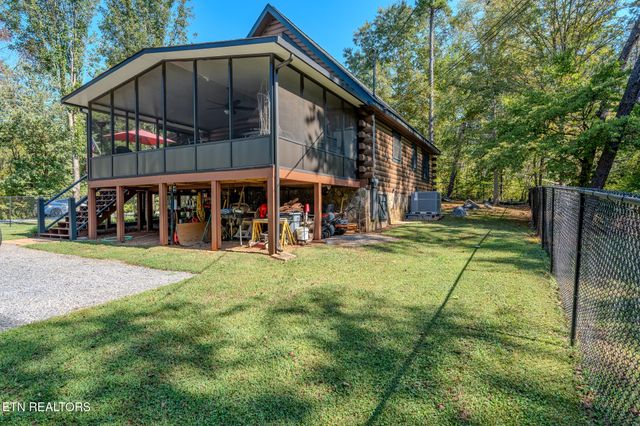 2216 French Broad River Rd, Seymour, TN 37865