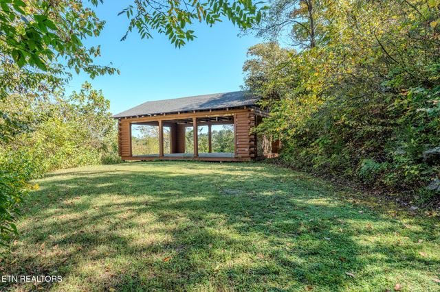 2216 French Broad River Rd, Seymour, TN 37865