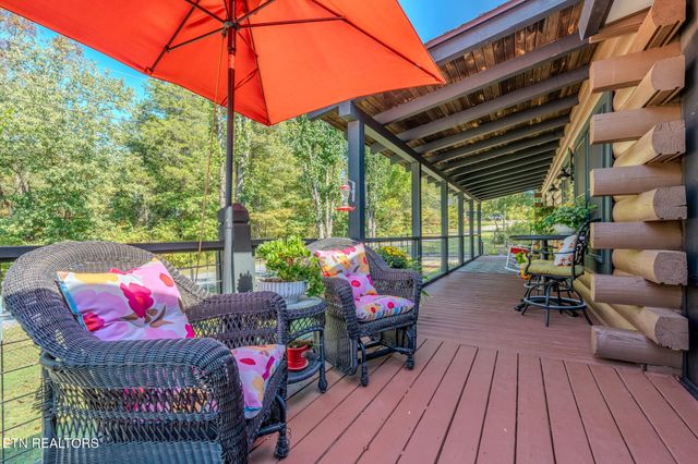 2216 French Broad River Rd, Seymour, TN 37865