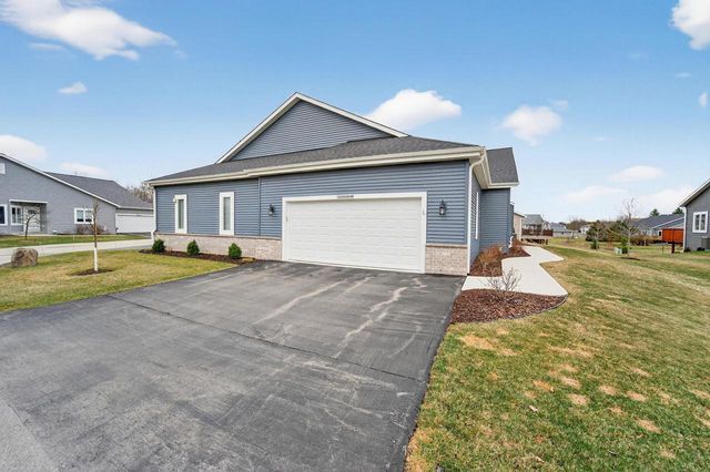 W206N16159 Stonebrook DRIVE, Jackson, WI 53037