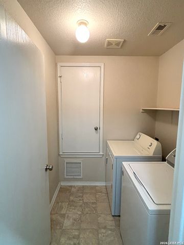 6726 Benke Farm, San Antonio, TX 78239