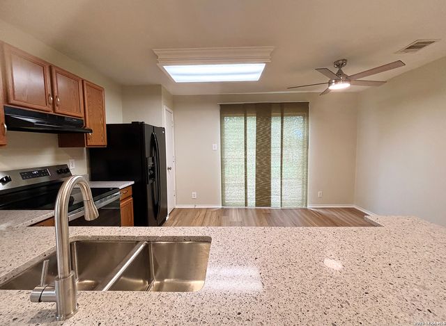 6726 Benke Farm, San Antonio, TX 78239