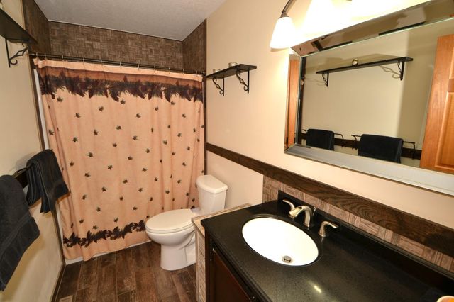 32623 Goldenrod Street NW, Cambridge, MN 55008
