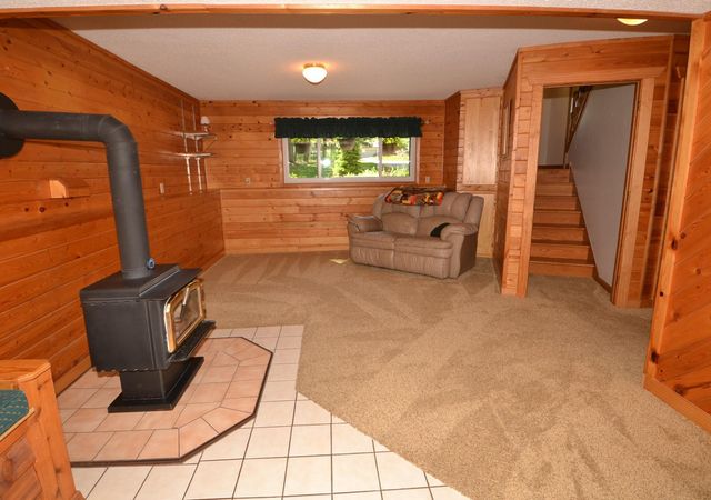 32623 Goldenrod Street NW, Cambridge, MN 55008