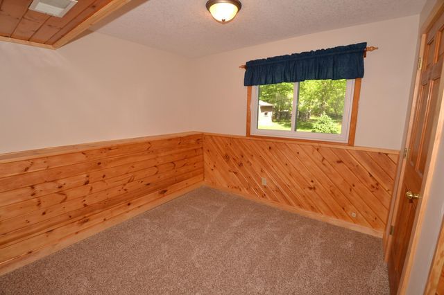 32623 Goldenrod Street NW, Cambridge, MN 55008