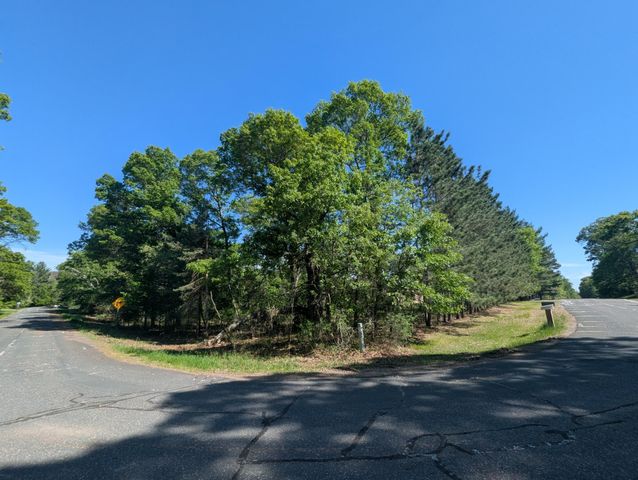 32623 Goldenrod Street NW, Cambridge, MN 55008