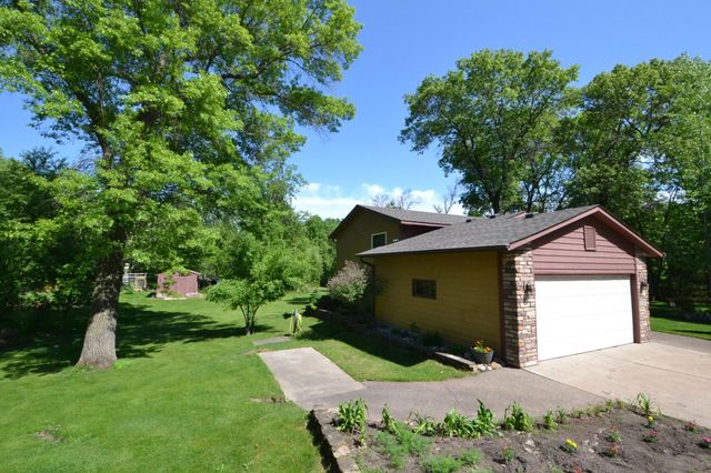32623 Goldenrod Street NW, Cambridge, MN 55008