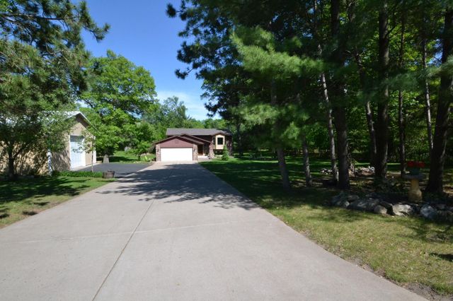 32623 Goldenrod Street NW, Cambridge, MN 55008