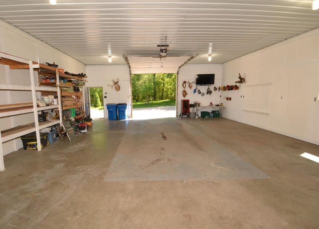 32623 Goldenrod Street NW, Cambridge, MN 55008
