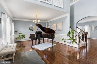 10 GINA DR, Allentown, NJ 08501