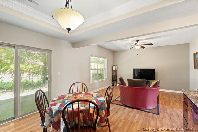 615 Knob Hill Road, New Albany, IN 47150