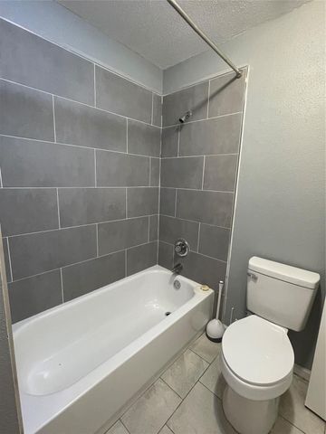 18519 Egret Bay Boulevard 1502, Webster, TX 77058