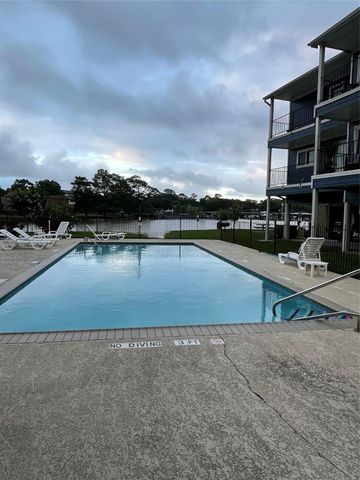 18519 Egret Bay Boulevard 1502, Webster, TX 77058
