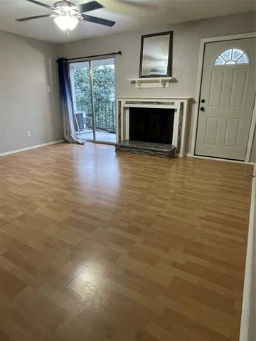 18519 Egret Bay Boulevard 1502, Webster, TX 77058