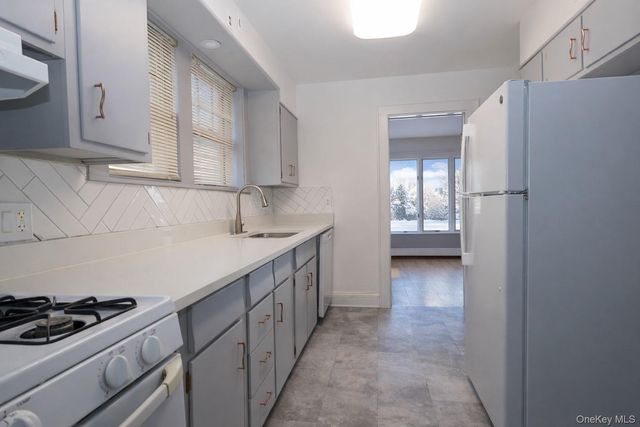 24 McKinley Avenue, White Plains, NY 10606