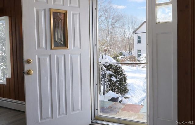 24 McKinley Avenue, White Plains, NY 10606