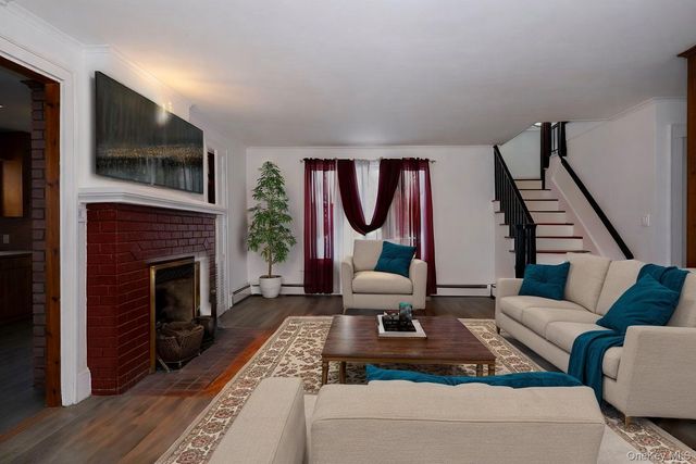 24 McKinley Avenue, White Plains, NY 10606