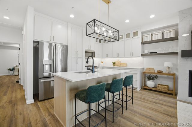 504 E B Street 1103, Jenks, OK 74037