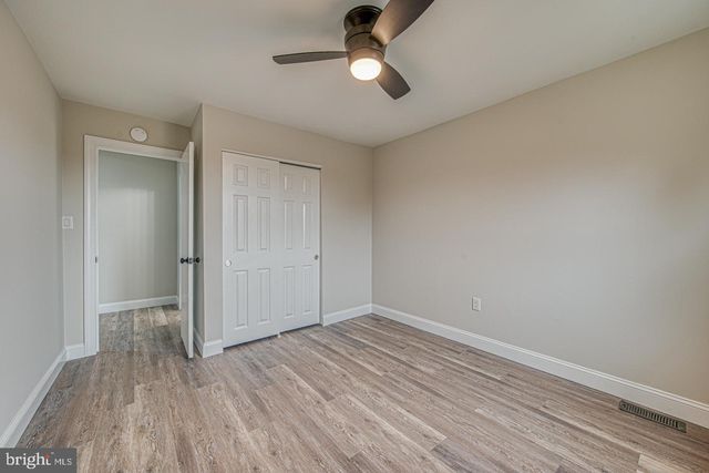 261 BISHOP DR, Aston, PA 19014