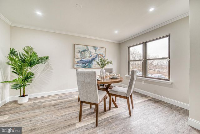 261 BISHOP DR, Aston, PA 19014