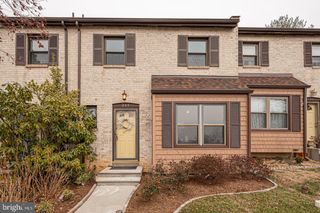 261 BISHOP DR, Aston, PA 19014