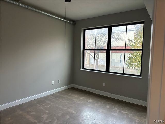 721 North Clinton Street 117, Syracuse, NY 13204