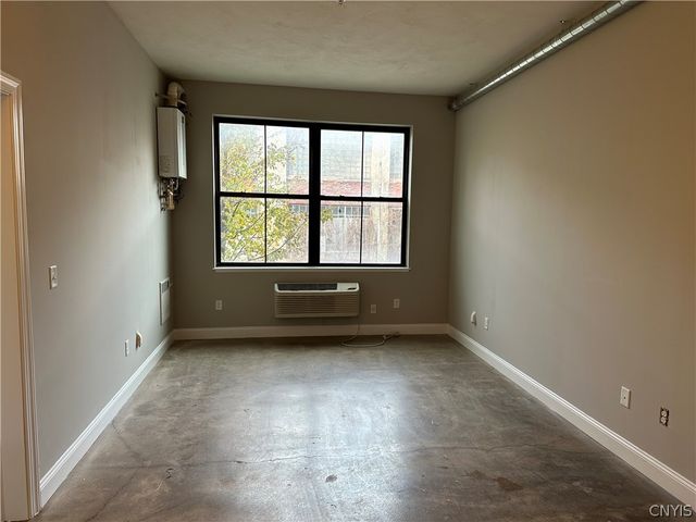 721 North Clinton Street 117, Syracuse, NY 13204