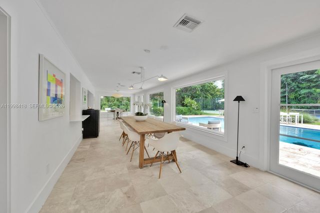 6140 SW 90th St, Pinecrest, FL 33156