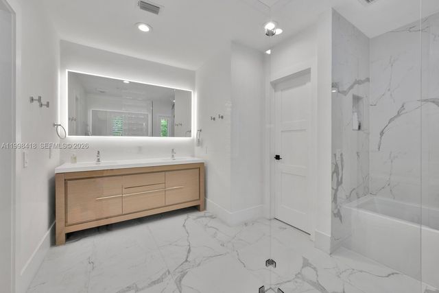 6140 SW 90th St, Pinecrest, FL 33156