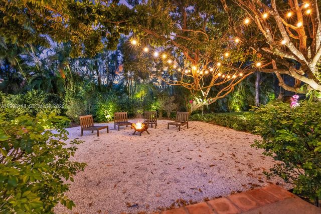 6140 SW 90th St, Pinecrest, FL 33156