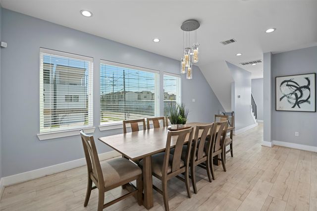 2413 Pease Street, Houston, TX 77003