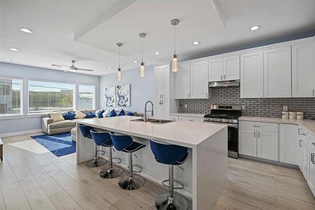 2413 Pease Street, Houston, TX 77003