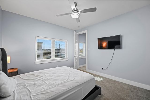 2413 Pease Street, Houston, TX 77003