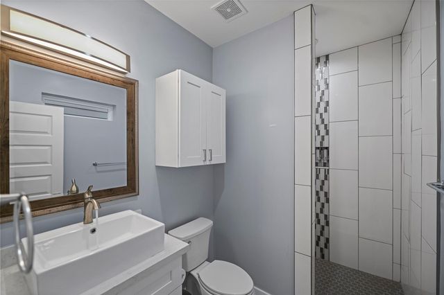 2413 Pease Street, Houston, TX 77003