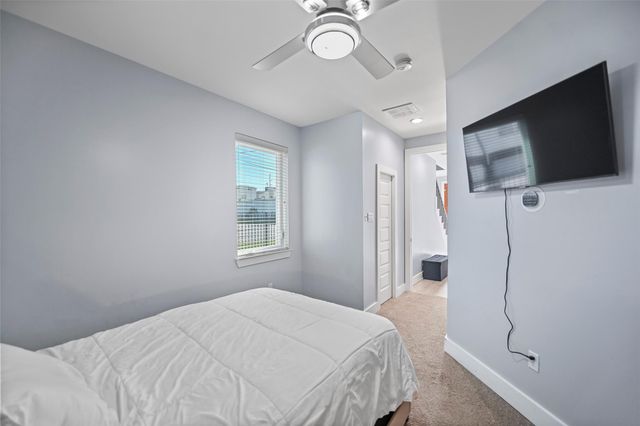 2413 Pease Street, Houston, TX 77003