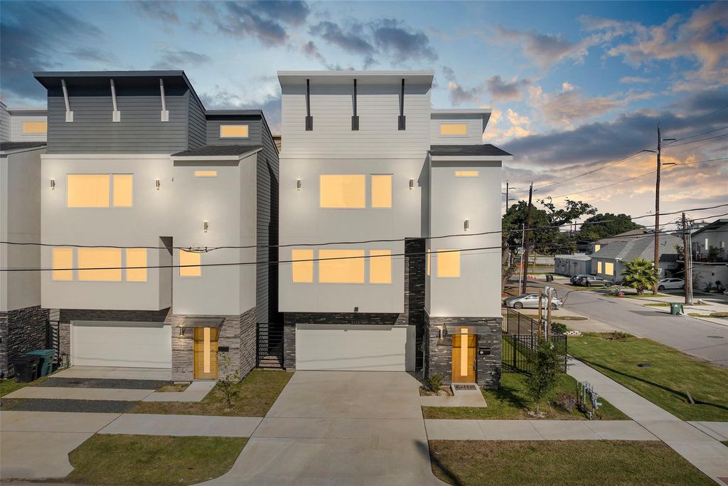 2413 Pease Street, Houston, TX 77003