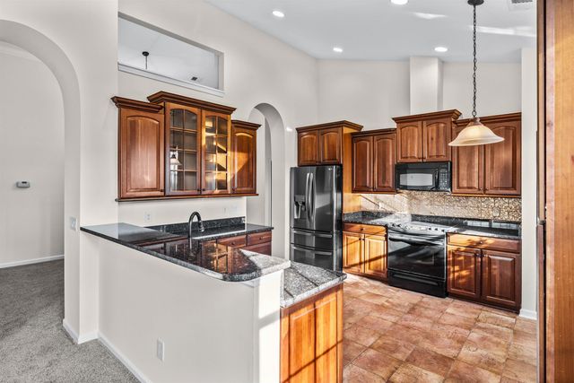 147 Sugar Loaf Ln., Murrells Inlet, SC 29576