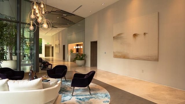 650 NE 32nd St 2102, Miami, FL 33137