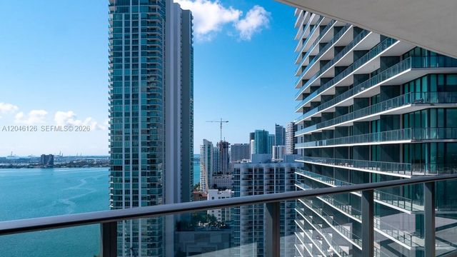 650 NE 32nd St 2102, Miami, FL 33137