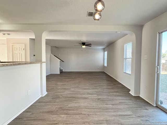 6915 Opal, Converse, TX 78109