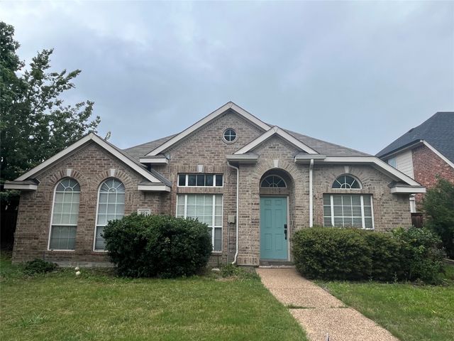5524 Glenview Lane, The Colony, TX 75056