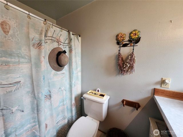 1802 N 35th Street, Mount Vernon, WA 98273