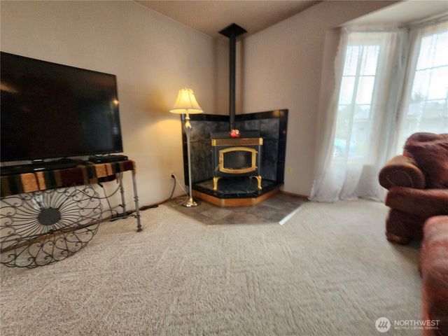 1802 N 35th Street, Mount Vernon, WA 98273