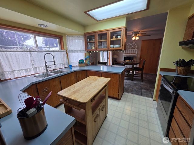 1802 N 35th Street, Mount Vernon, WA 98273