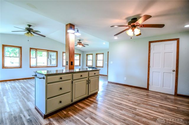 7240 Stonehurst Drive, Huber Heights, OH 45424