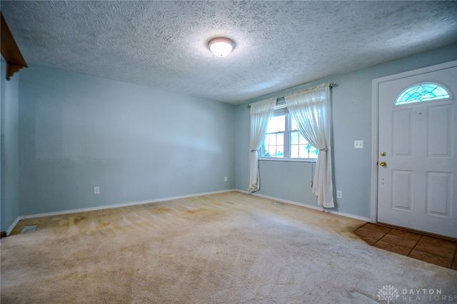 7240 Stonehurst Drive, Huber Heights, OH 45424